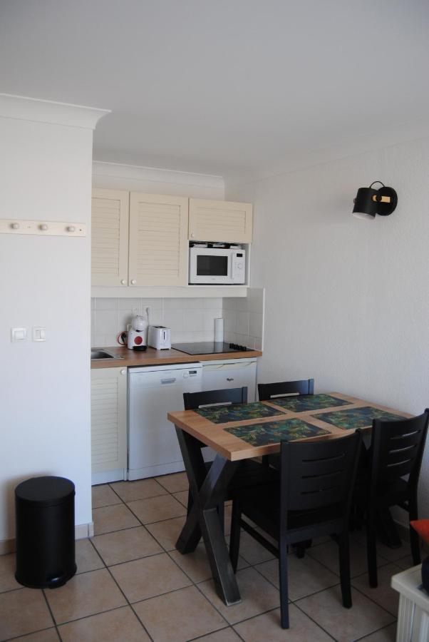 Agreable T2 Balcon Et Piscine Dans Bord De Mer Apartment *